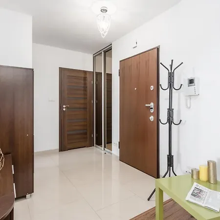 アパート Chill Oxygen ワルシャワ